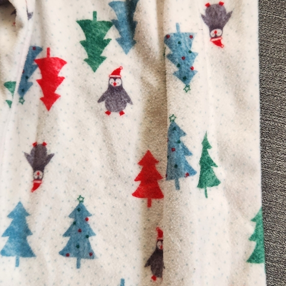 3T HOLIDAY PAJAMA BUNDLE EUC - Picture 4 of 8